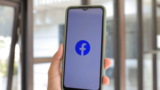 Facebook Carousel Ads για τo website  σας